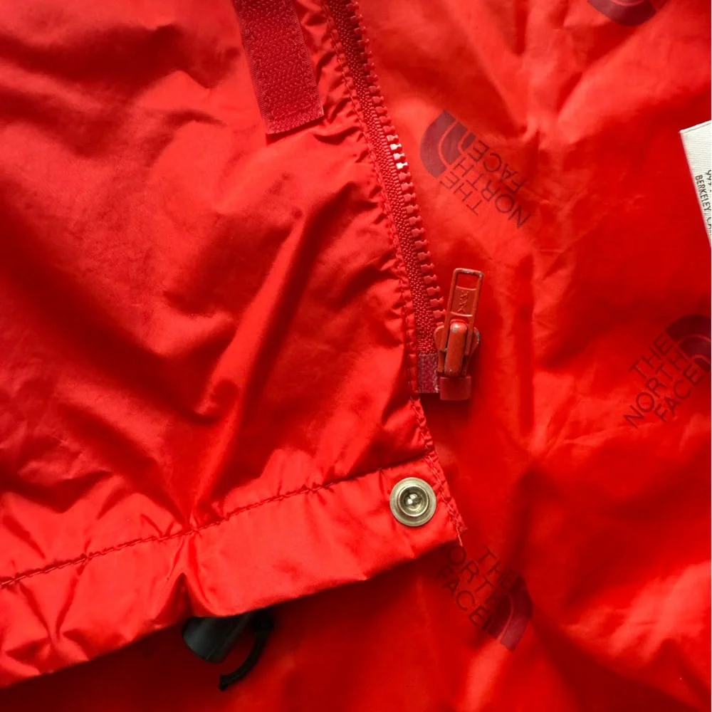 Vintage North Face  Red Hooded Rain Jacket Large - Picture 5 of 17